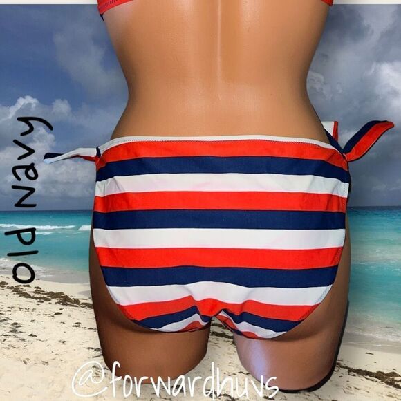 Old Navy Adorable Bikini - Size Small | Read - Picture 5 of 11